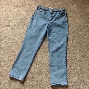 Abercrombie & Fitch Women's The 90’s Straight Ultra High Rise Jean 33L Curvy Fit